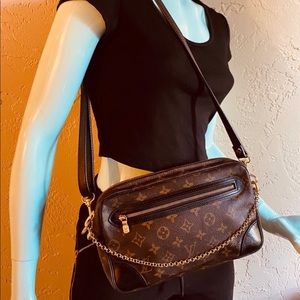 Louis Vuitton Crossbody